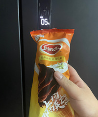 Сʱ�������ͷ�ϱ���С������ɫ�� �������໨����ڣ����أ�