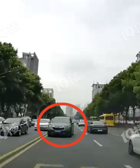 �����£������Ѵ���������F����ڵ����߷�Խ˫�������У�