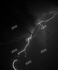 �������ϼ��˱���+���磿�ܸо������������Ƶ����