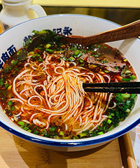 ��������ţ��ϸ����ͦ�� ��ͷ���Ŵл��ܺú�