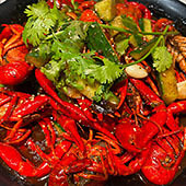 ���˳��� �۸�ƫ��