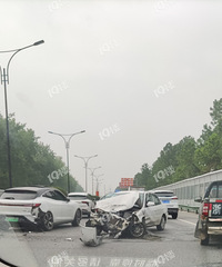 ������·������ҳ����������ڿ��ɻ���һ����ĵ������ϰ࡭