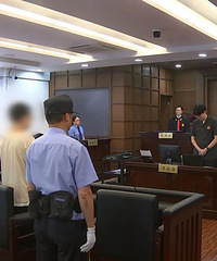 ����3�꣡����һ���Ӵӹ�������ƿҺ�壬����˽��Ʒ�