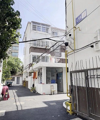 ������С���������ף�Ů�Ѱ��Բݼ� ������һ�� �ھ��ǲ�������