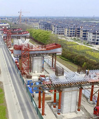 ����һ�꣬�������߸߼ܳ������ԣ�