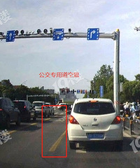 ��¥�ѷ�������ӵ�µĵ�·��һ��СС�Ľ��飡