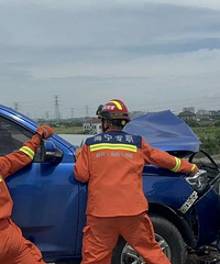 С����������ײ����ʻԱ����������Աͽ���Ƴ�����ʩ�ȡ�