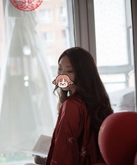 һ�׺�ɫ�������˾��ĳ��� ����Ҳ�ᴩ