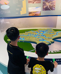 ���˲���ݲ�ƷԽ��Խ�ḻ�ˣ����ʺϴ�������俴�� �˽���ˣ�