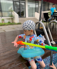 Ī��ɽ����أ������Դ�һ��Ӿ�� С��������ĺܿ��ģ�