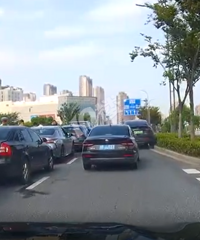 �ֳ��ع⣡ƽ�������峵��ײ��