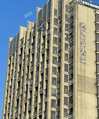 ����������Ů������ձ��˴Ӹ߲�¥����£���ȥ�ӱ���