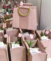 �������������İ��������ڱ��Ҹ㶨�����������Ǿ���׼����