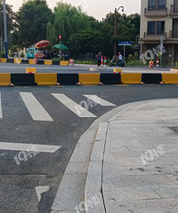 ����ʮ��·�ڷǻ�����ֱ�б�������ˣ����°����ǡ�