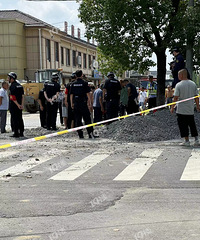 �·�ͩ�磡�����෭ѹ�˵�ƿ���������ˡ�