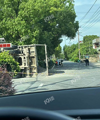 �·�ͩ�磡�����෭ѹ�˵�ƿ���������ˡ�