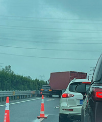 ����X7���Ǻ�Ӳ�˵ĳ�ͷû��A����Ȼ��ͦ