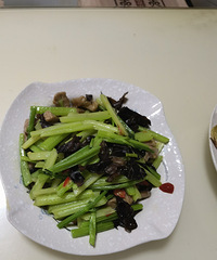 有个会做饭的对象难道不奈斯的嘛?
