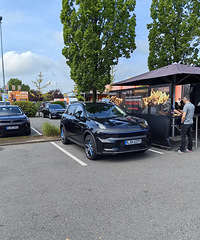 �й�����ȷʵ�߳�ȥ�ˣ��¹���ͷȫ�ǹ�������