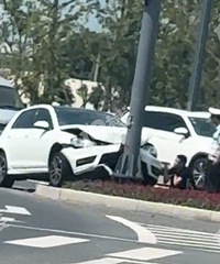 ������ɣ���Ȼ���˿�������·����ȥ�ˡ�