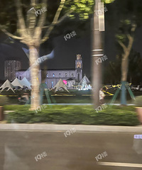 ���������ſڵ�Ӫ���ֿ�ʼӪҵ�ˣ��ߺ��� ����