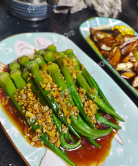 ������ζ��û�ˣ���Щ��ʳ�걻��Ů���ֺ󶼱��ѳ��ˣ�