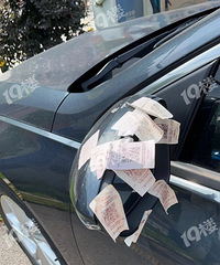 ������ �ұ���ɫС��涢���ˣ������������ô�ٱ���