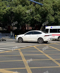 �����ƿ���¹��е�డ������һ�������ǰ����ײ��ƿ����