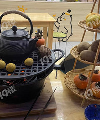 ����Χ¯������ڻ���������һ����������ҰӪ��