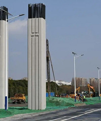 �˷ܣ�������������·���������߼��ٳ��Σ�