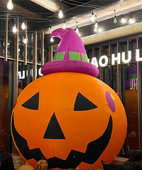 ���˽�ͷ����ʥ�ڷ�Χ�� �����Ѵ���������Ҳ��OK�ģ�