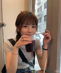 嘉兴本地高颜值独生女 想找175以上的本地未婚男士