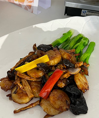 ��Ϸ�����¡�۵�ϯ��ĺóԣ�ζ���������ߵ�