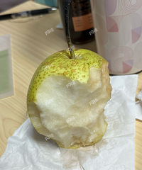 从前天晚上咳到昨天!开着电热毯还是瑟瑟发抖!梦回小阳人时期啊