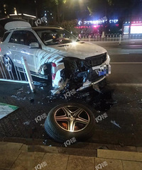 ��������һ��ײ�������������ˣ���˵�Ǻ�����Դ��������