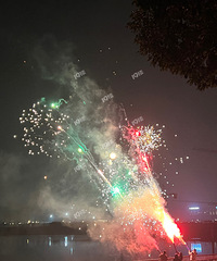 �غ��߳�������̻����ˣ��������µĲк��Ż�