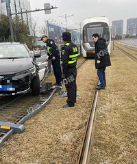 ����ô�������й�糵������������������������ͣ�糵��