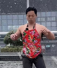 你就不能直播点正常的吗?