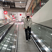 90��Ů�� �̻�δ��