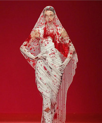 һ�顰��Ѫ�����ɴ����ڰ���ʱװ��ɱ���ˣ����Ҳ�����