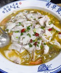 ���ﲻֹ�к����ң�����з��ţ���ҡ�ʳ�Ķ�������