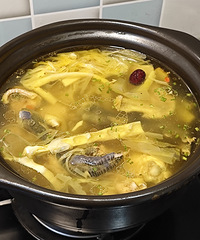 ����������ζ���ͺ����ˣ�«��Ģ��Ҳ����