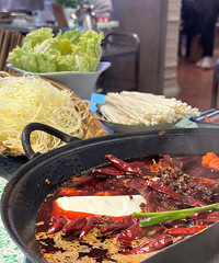 �ڼ��˳Ե��˵ص��������ϻ��������������19¥�İ����ͣ�