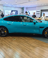 ����Ŭ����һ��SU7 ���İ���Ů�˻ؼҹ��꣡