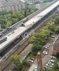 �л���·�߼ܽ�����Σ��ĸ����ǿ���