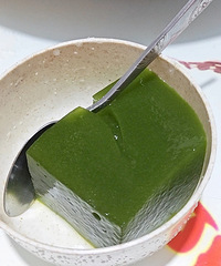 ��Ҽ�������Ҷ�Ľ�֭���ɵĶ����𣿳������е�����߸࡭