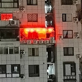 �ھӵĺ�����ÿ��£�