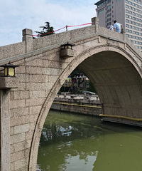 ��Ҫ��������Ь���ұ��ź���ˤ��һ�� �޺�����ײ��