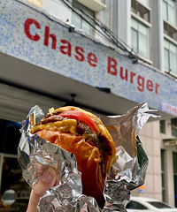 �����ʽ������ĺ����ڣ�ţ���ʸг��� �����е㡭