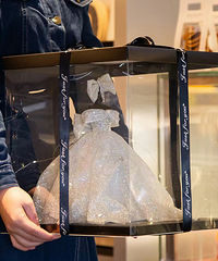 ���ֹ�С��ɴ ÿһ�����Ƕ�һ�޶�������Ʒ �ҳ����ģ�